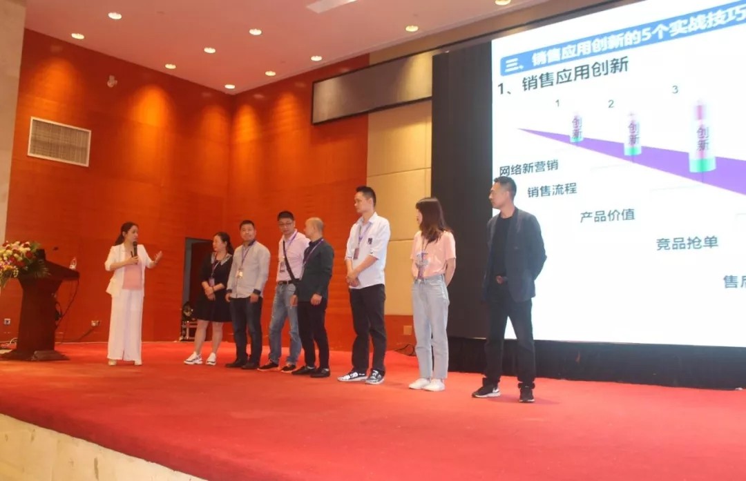 【匠心•绒耀】js333国际线路检测羽绒家纺第二十三届招商会暨2019秋冬新品发布会完美收官！